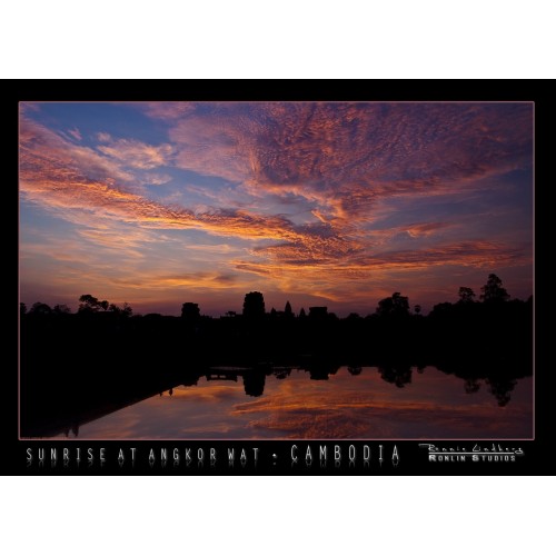 http://store.ronlinstudios.se/31-107-thickbox/sunrise-over-angkor-wat.jpg